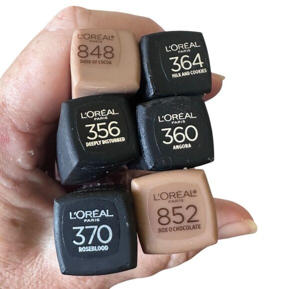 L'Oreal Infallible Pro Matte Lipstick in Assorted Shades Les Chocolate - Picture 5 of 5